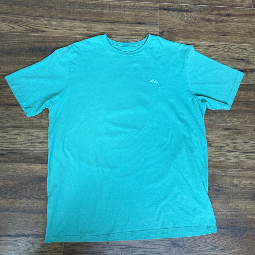 Large Tommy Bahama Graphic “Been There Drone That”